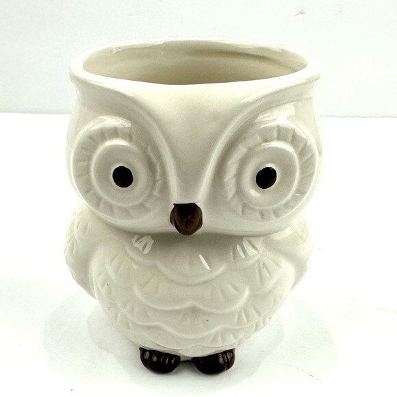 Adorable white and brown ceramic owl - Picture 3 of 12